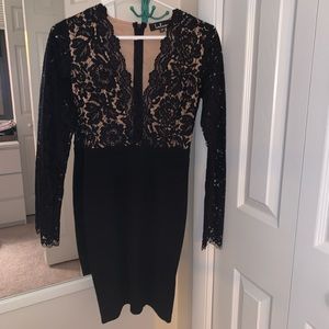 Lulus long sleeve lace bodycon dress